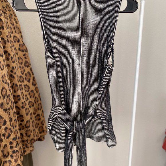 Madewell Striped Gray Top - Small with a tie in the back - Picture 6 of 6